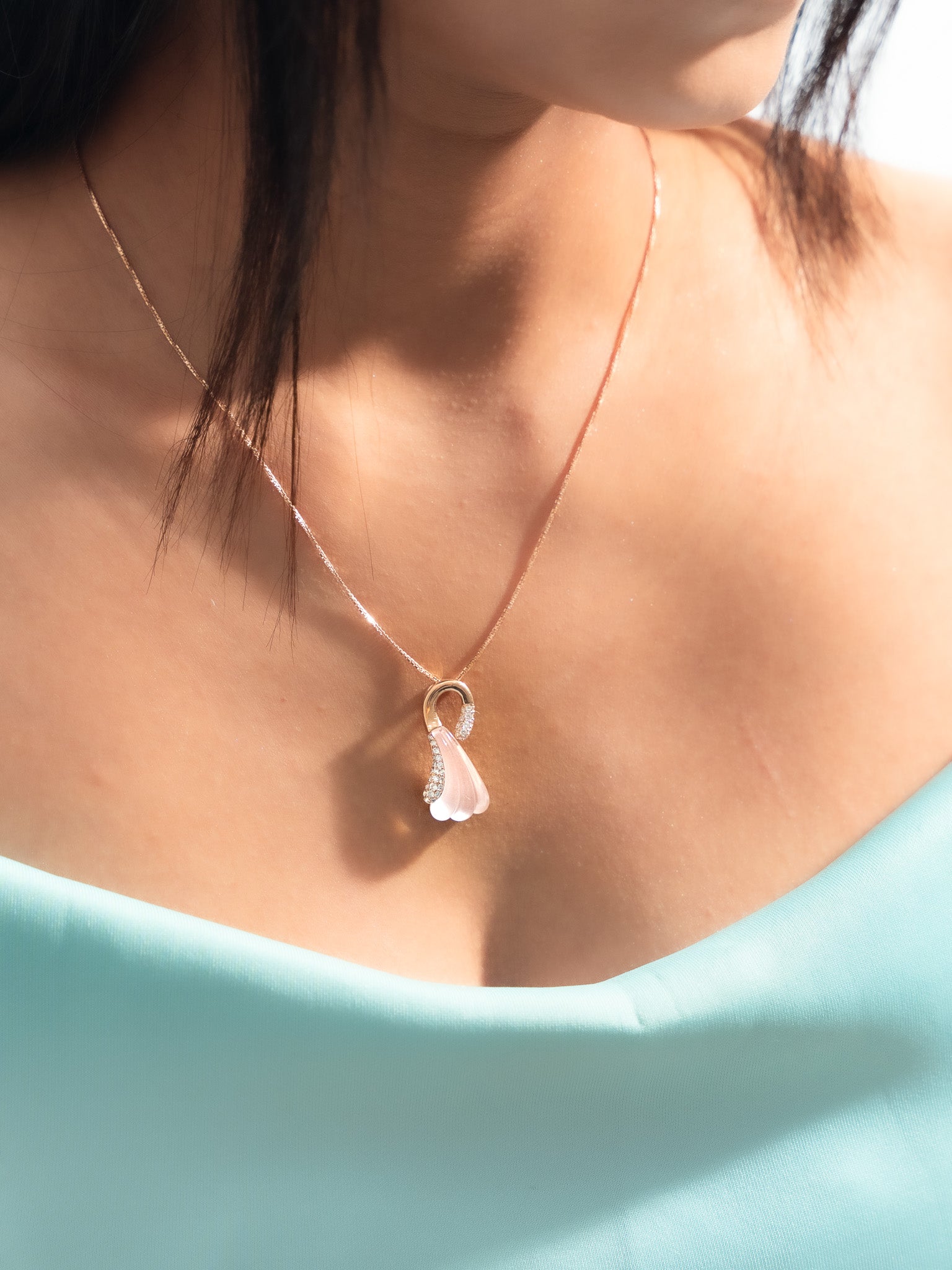 Swans of the dreamlake pendant